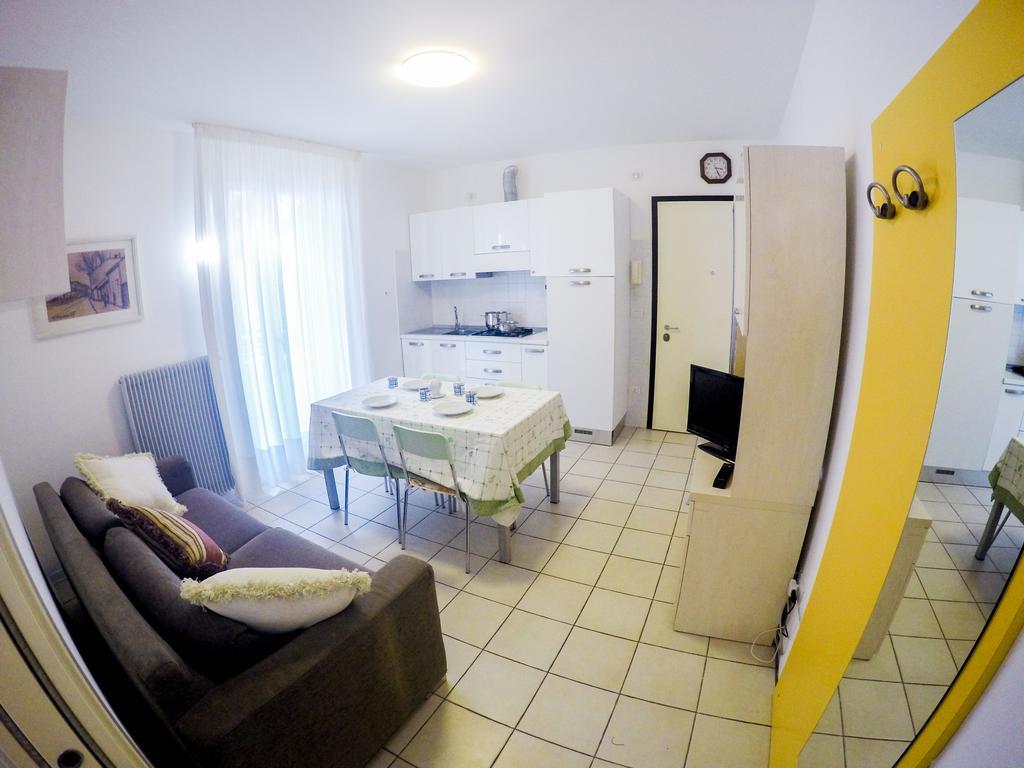 Residence Solemar - Agenzia Cocal Καόρλε Δωμάτιο φωτογραφία